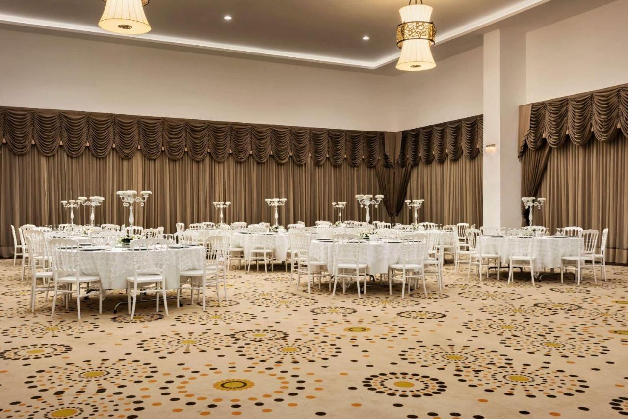 Ramada By Wyndham Iskenderun Hotel Buitenkant foto