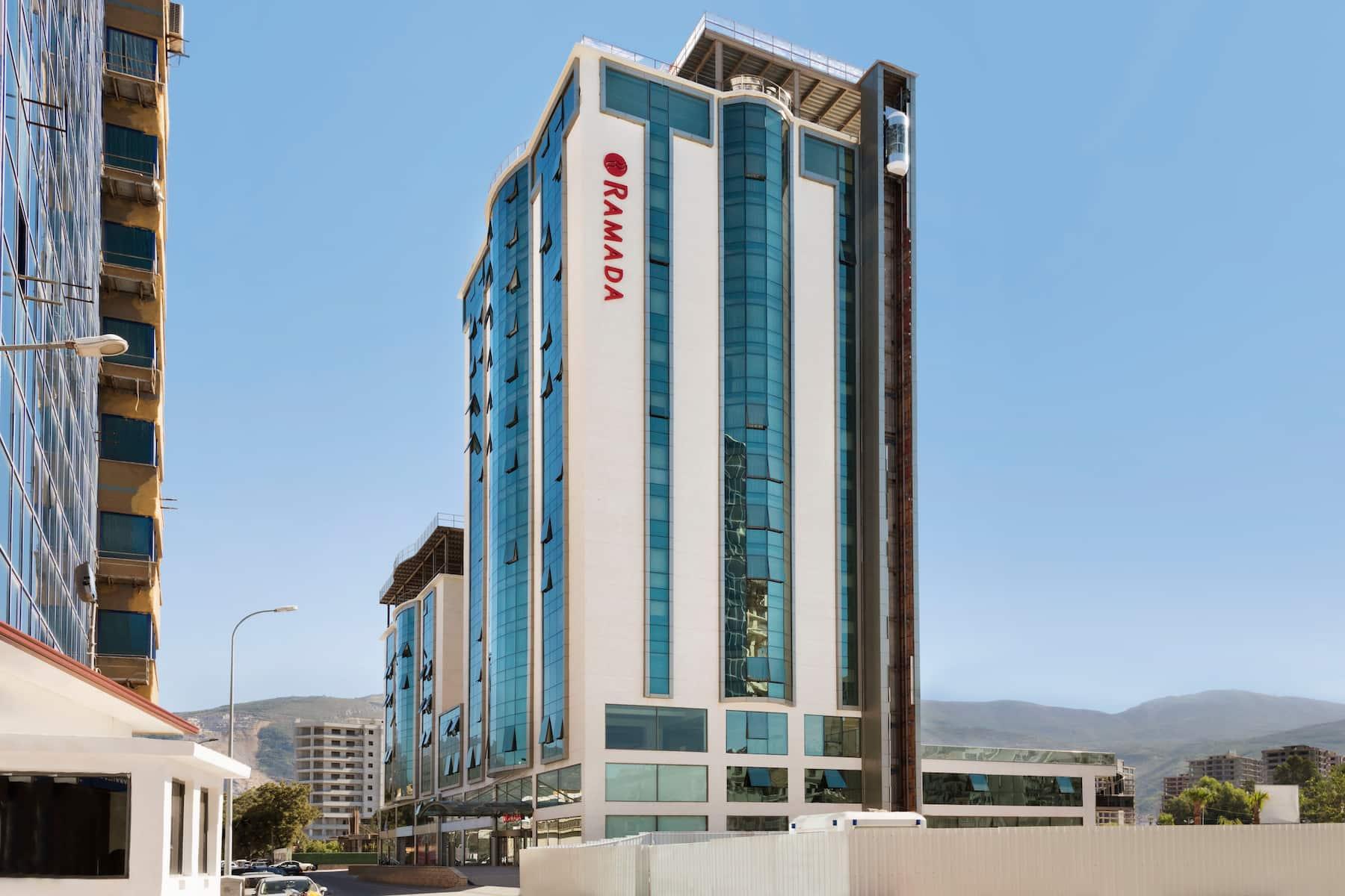 Ramada By Wyndham Iskenderun Hotel Buitenkant foto