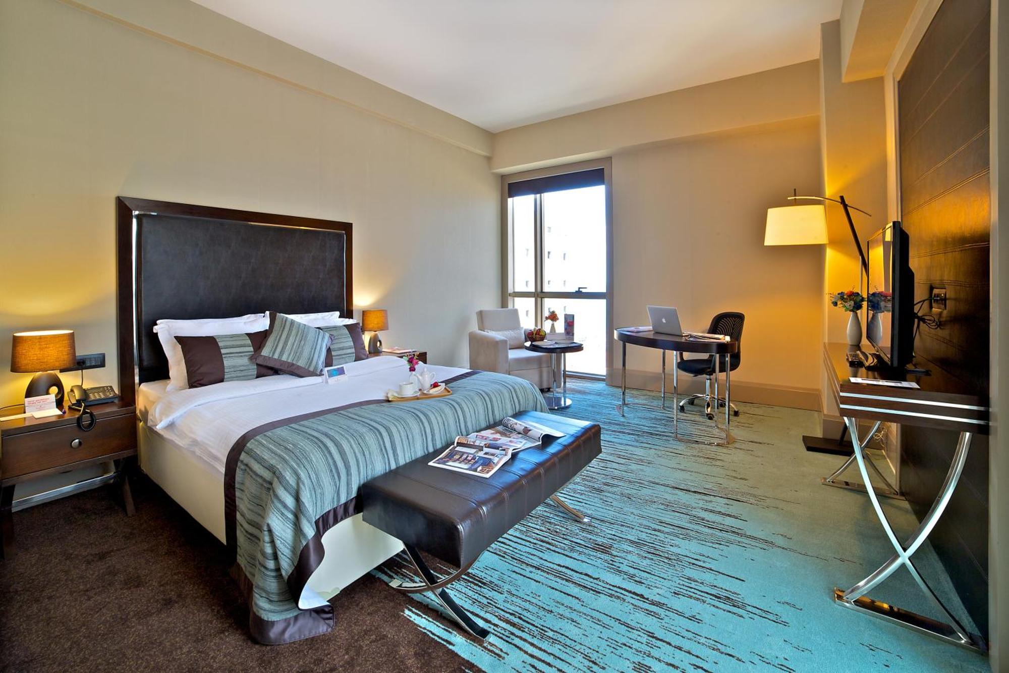 Ramada By Wyndham Iskenderun Hotel Buitenkant foto