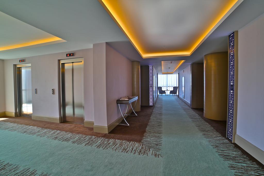 Ramada By Wyndham Iskenderun Hotel Buitenkant foto