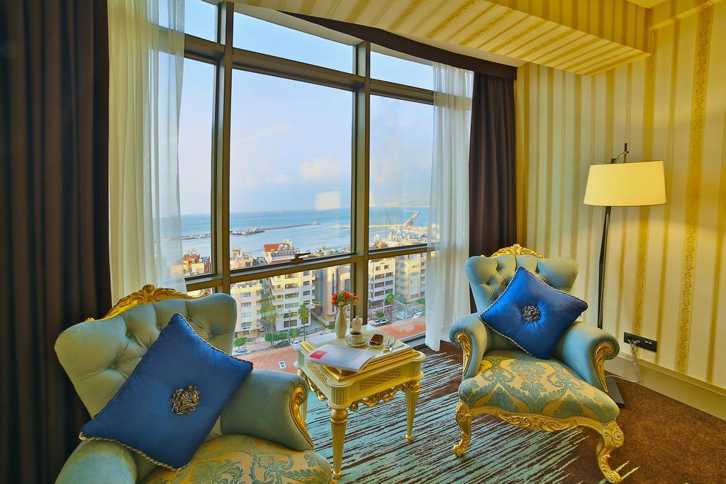 Ramada By Wyndham Iskenderun Hotel Buitenkant foto