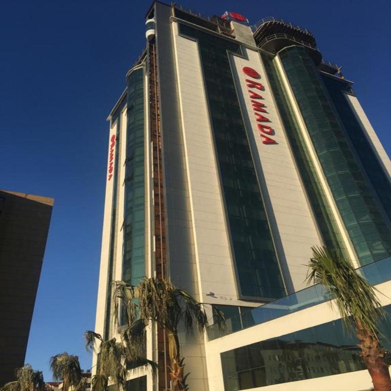 Ramada By Wyndham Iskenderun Hotel Buitenkant foto