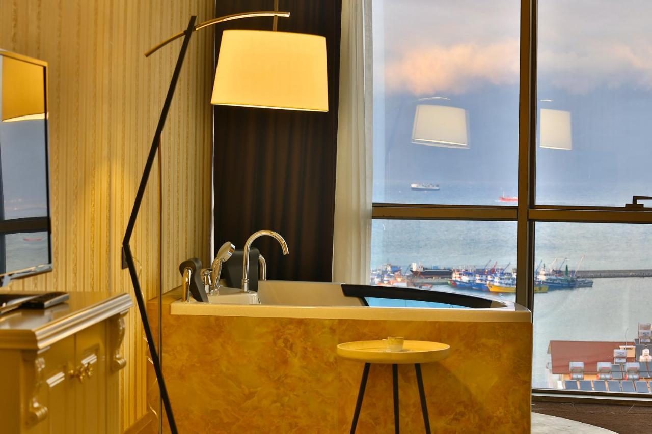 Ramada By Wyndham Iskenderun Hotel Buitenkant foto